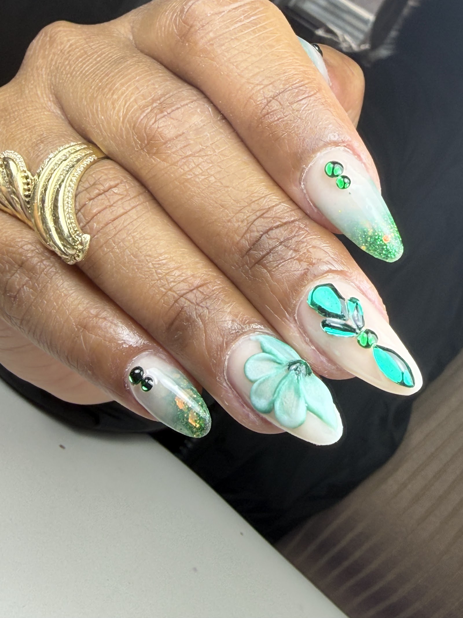 Gennysisanails nail photo 4